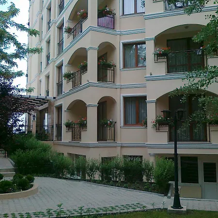 Apart-hotel Seasons 3