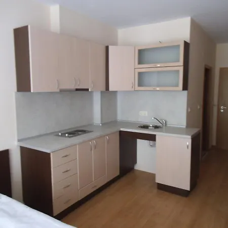Seasons 3 Apart-hotel Sunny Beach