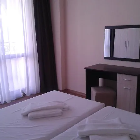 Seasons 3 Apart-hotel 2*